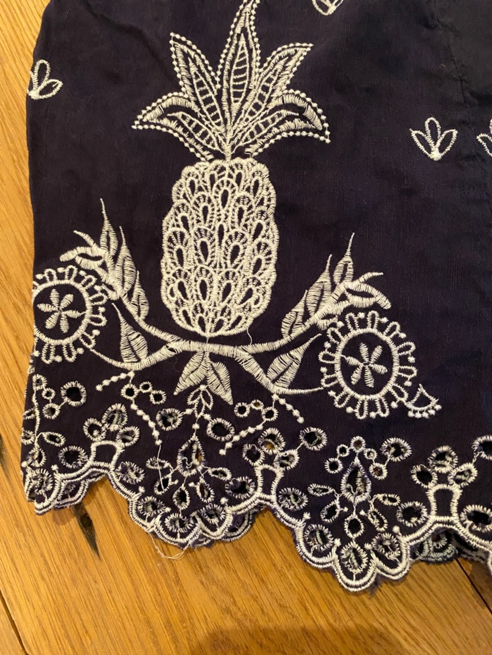 Farm Rio Anthropologie Linen Blend Pineapple Embroidered Romper Size M - Picture 3 of 10